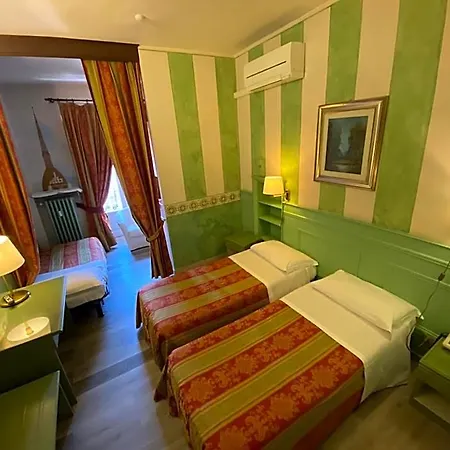 Artua'&solferino 3* Turin