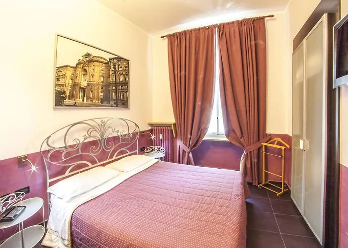 Artua'&solferino מלון 3*