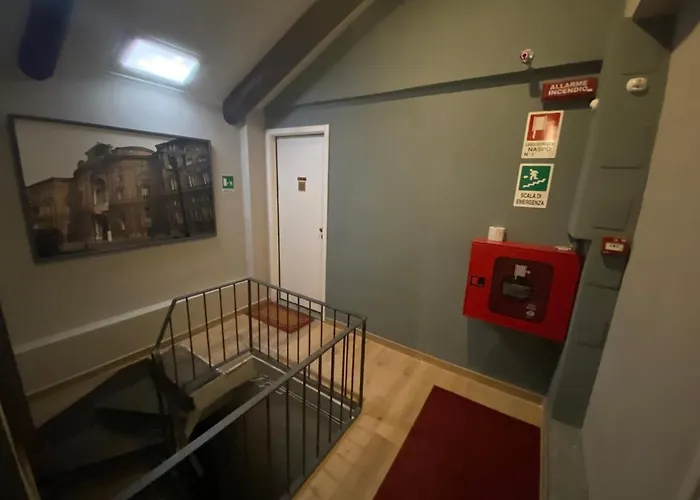 Artua'&solferino מלון