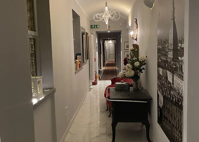 Artua'&solferino מלון 3*